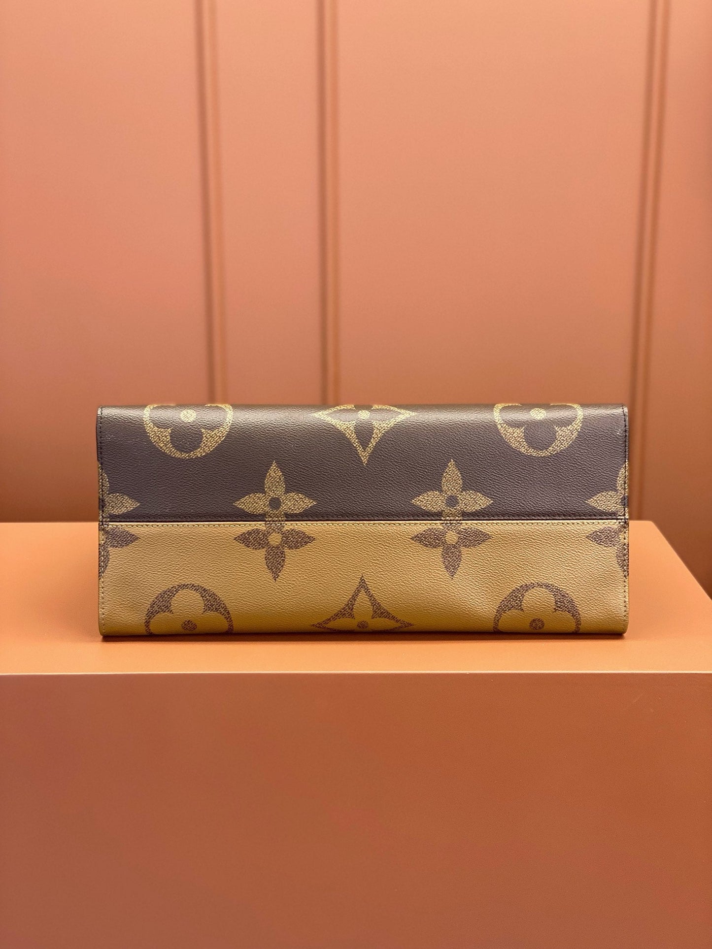 [Luxe]0528 OnTheGo MM Monogram