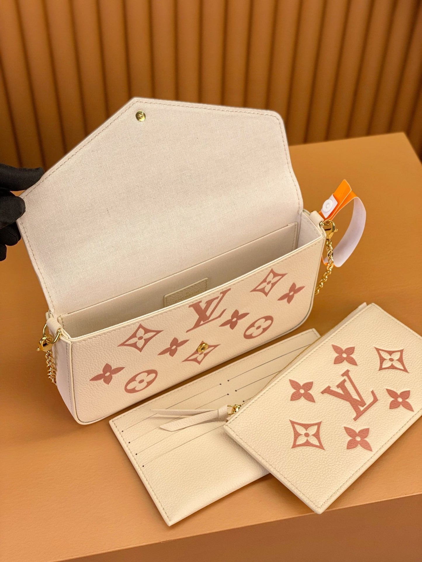 [Luxe]0528 Monogram Empreinte Félicie Pochette