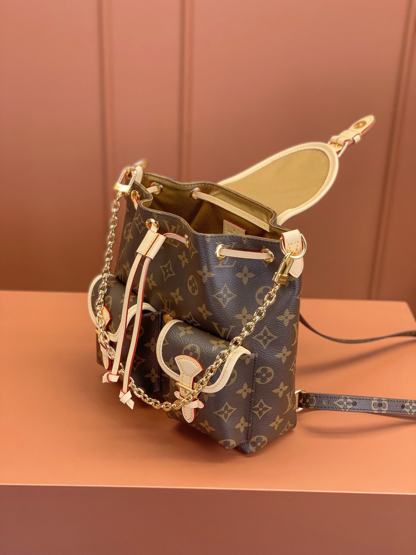 [Luxe]0528 Excursion PM Monogram Canvas
