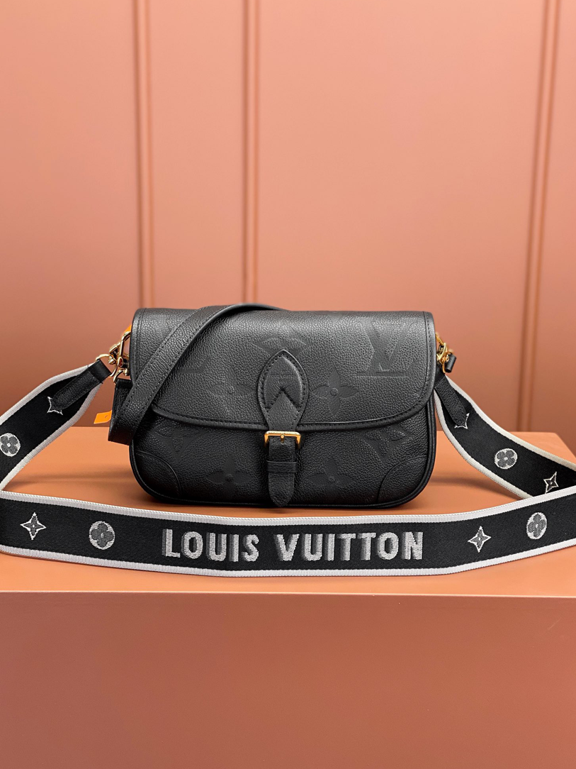 [Luxe]0528 Diane Monogram Empreinte Leather