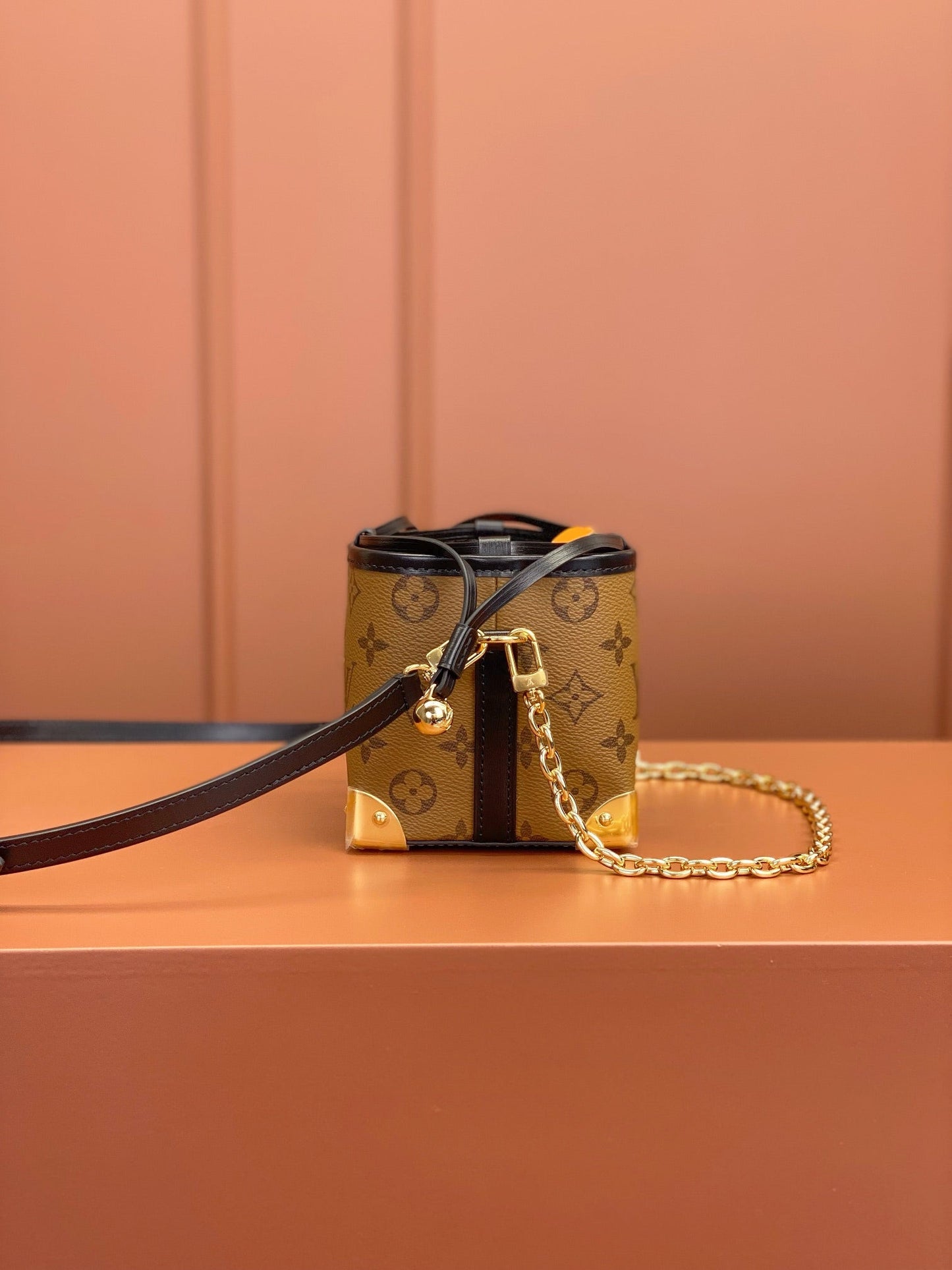 [Luxe]0528 Noé Purse Charms Monogram Reverse