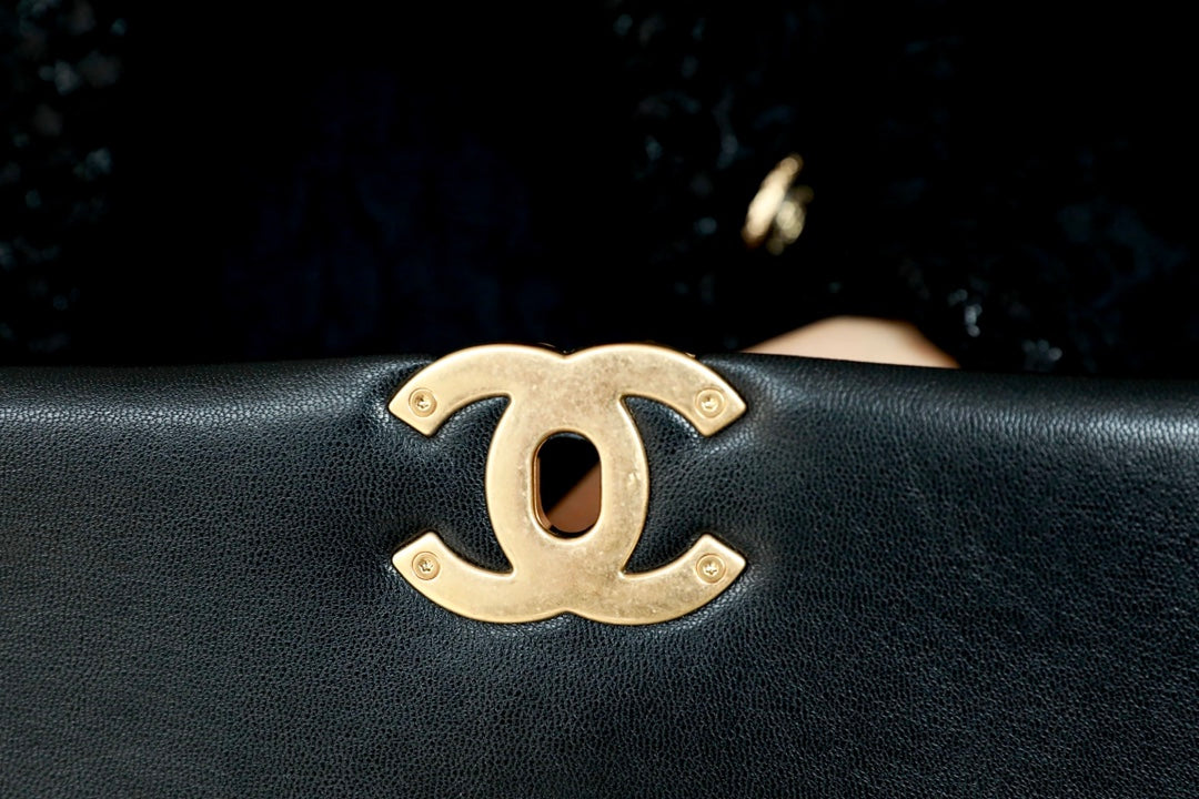 [Luxe]0528 Pre-Owned large 19 shoulder bag