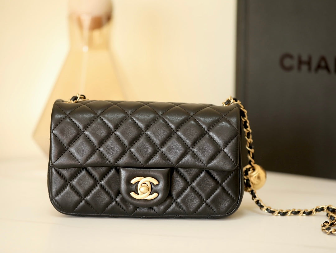 [Luxe]0528 Mini Rectangular Pearl Crush Quilted Black Lambskin Gold Hardware