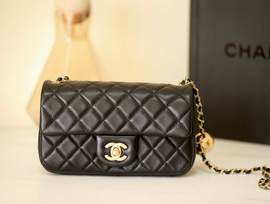 [Luxe]0528 Mini Rectangular Pearl Crush Quilted Black Lambskin Gold Hardware