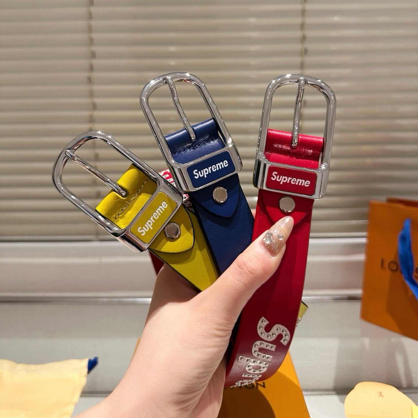 [Luxe]Supreme Steel buckle, fine-grained leather