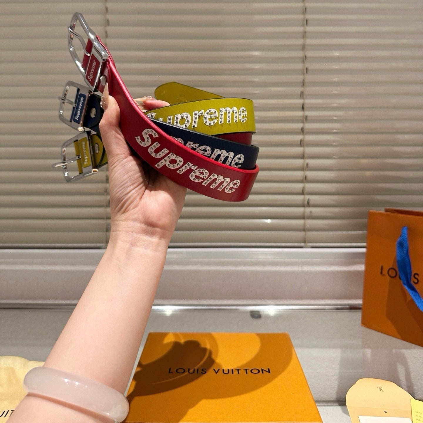 [Luxe]Supreme Steel buckle, fine-grained leather