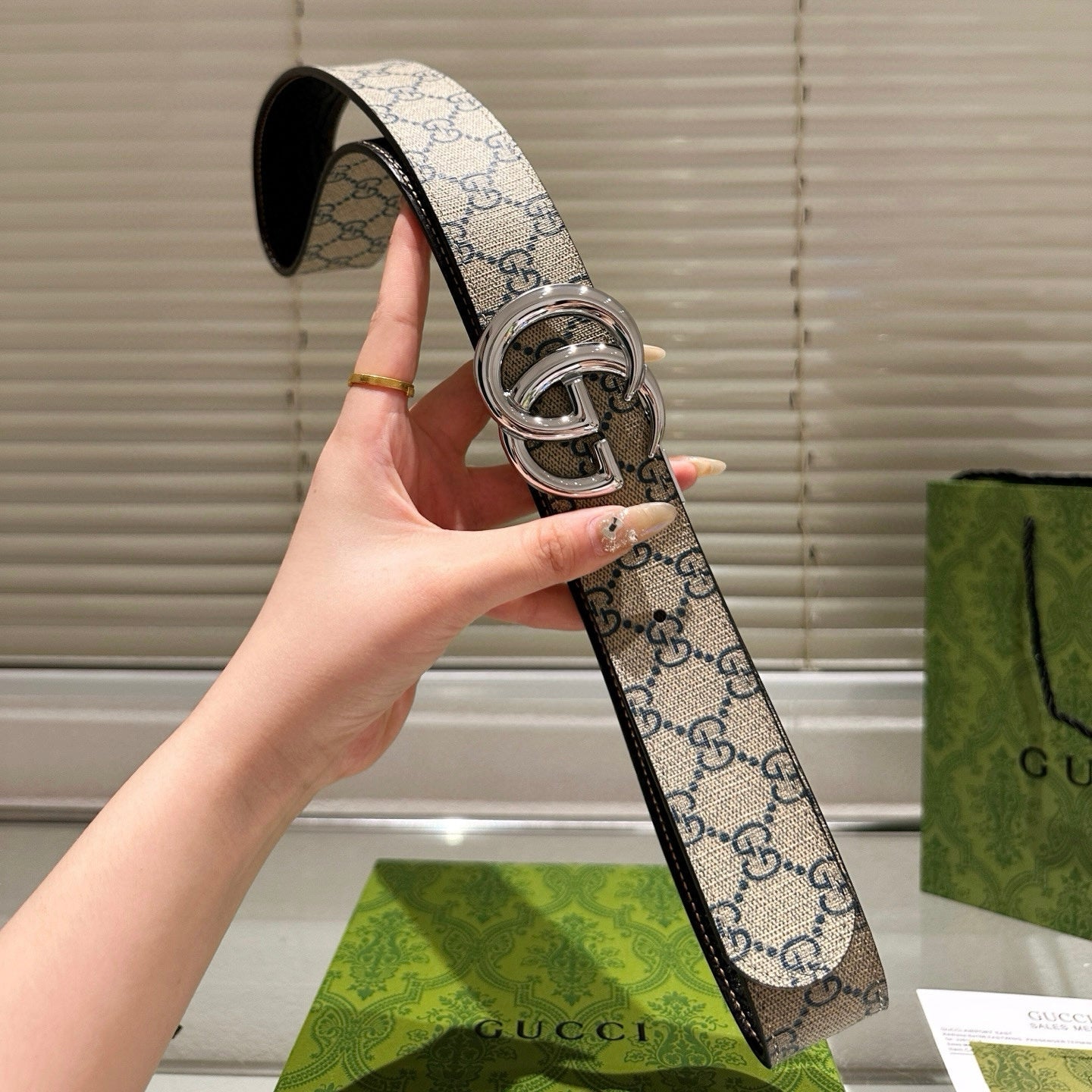 [Luxe]GGPolished steel buckle