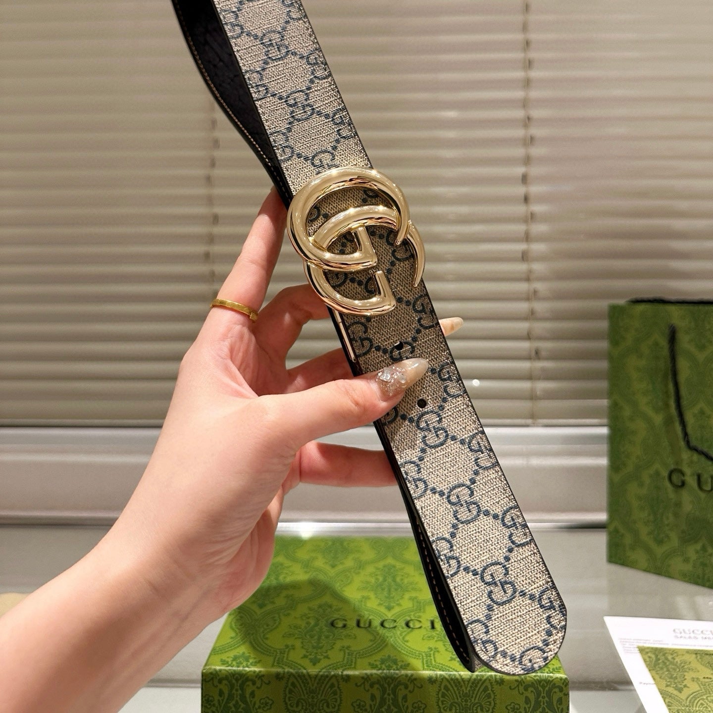 [Luxe]GGPolished steel buckle