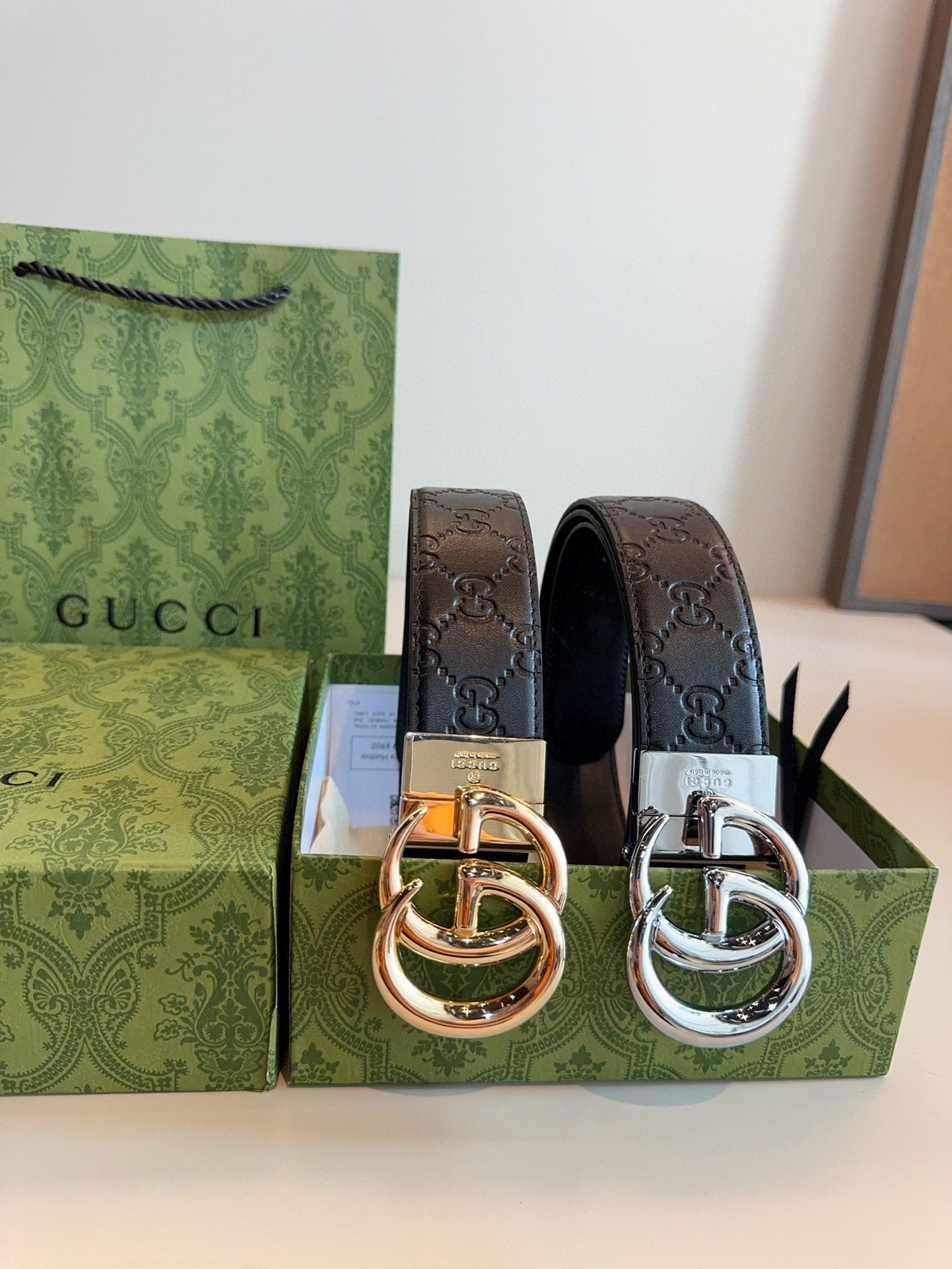 [Luxe]GG Polished steel buckle with printed leather texture