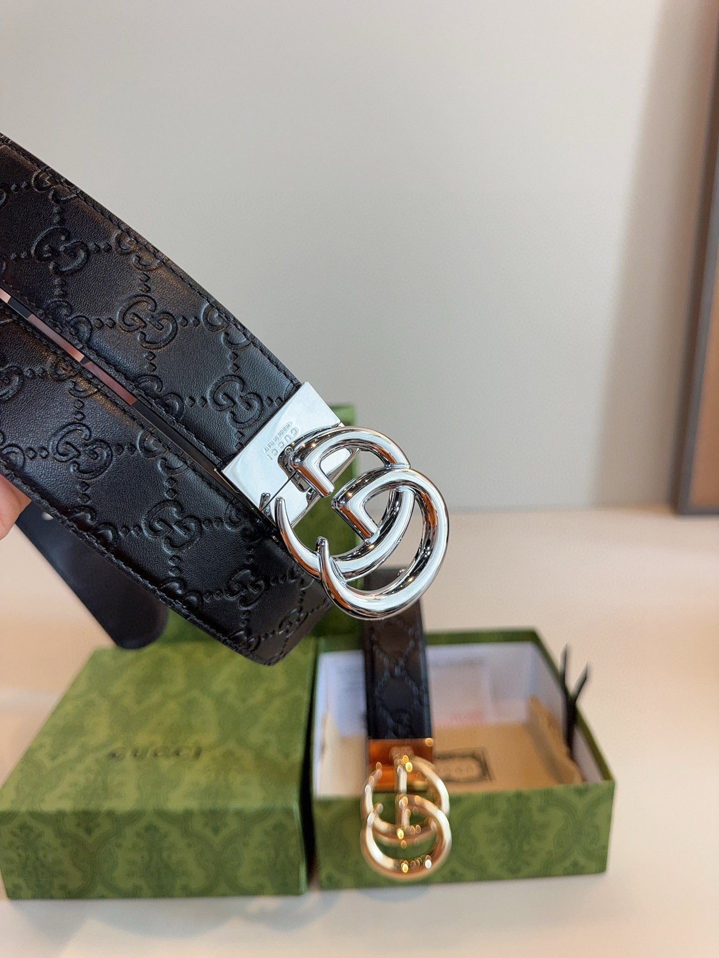 [Luxe]GG Polished steel buckle with printed leather texture