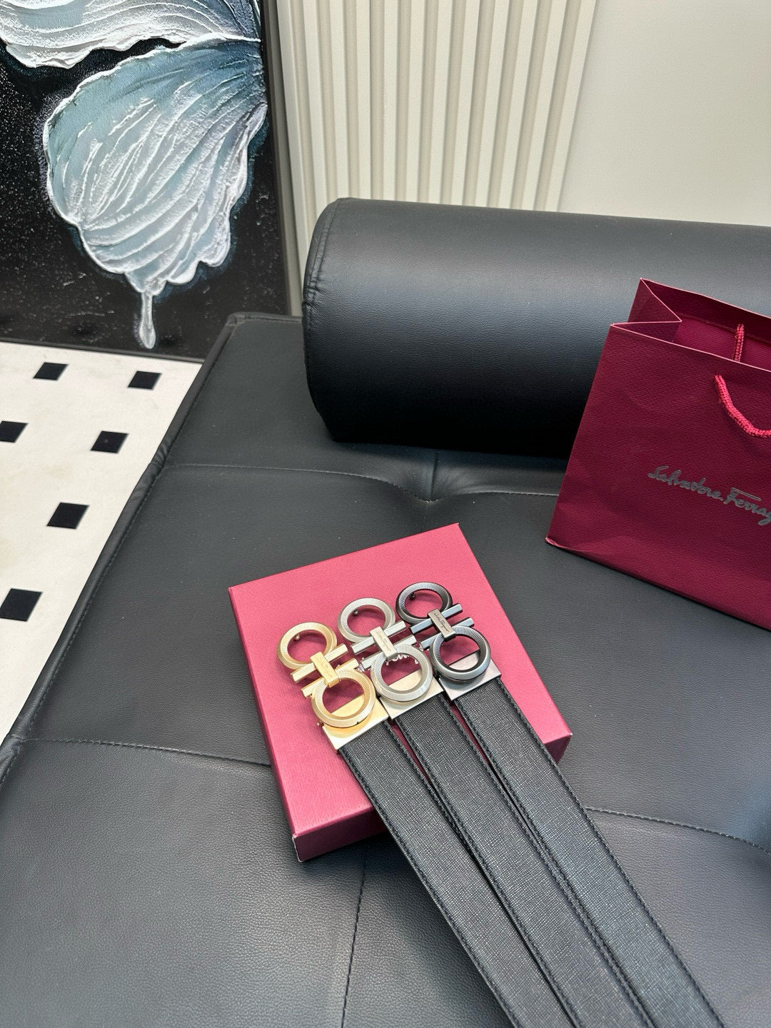 [Luxe]Ferragamo Gear pattern, frosted surface, steel buckle