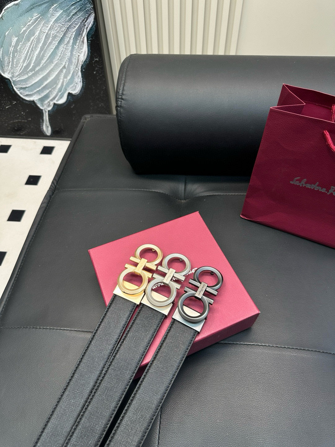 [Luxe]Ferragamo Gear pattern, frosted surface, steel buckle