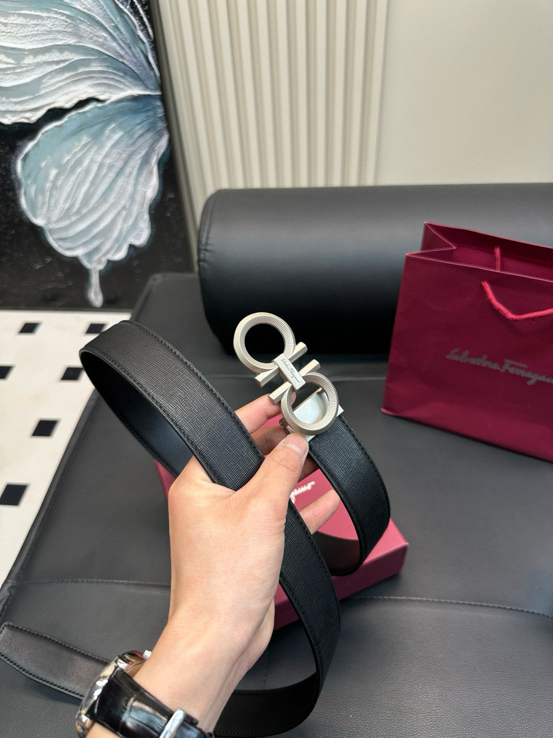 [Luxe]Ferragamo Gear pattern, frosted surface, steel buckle