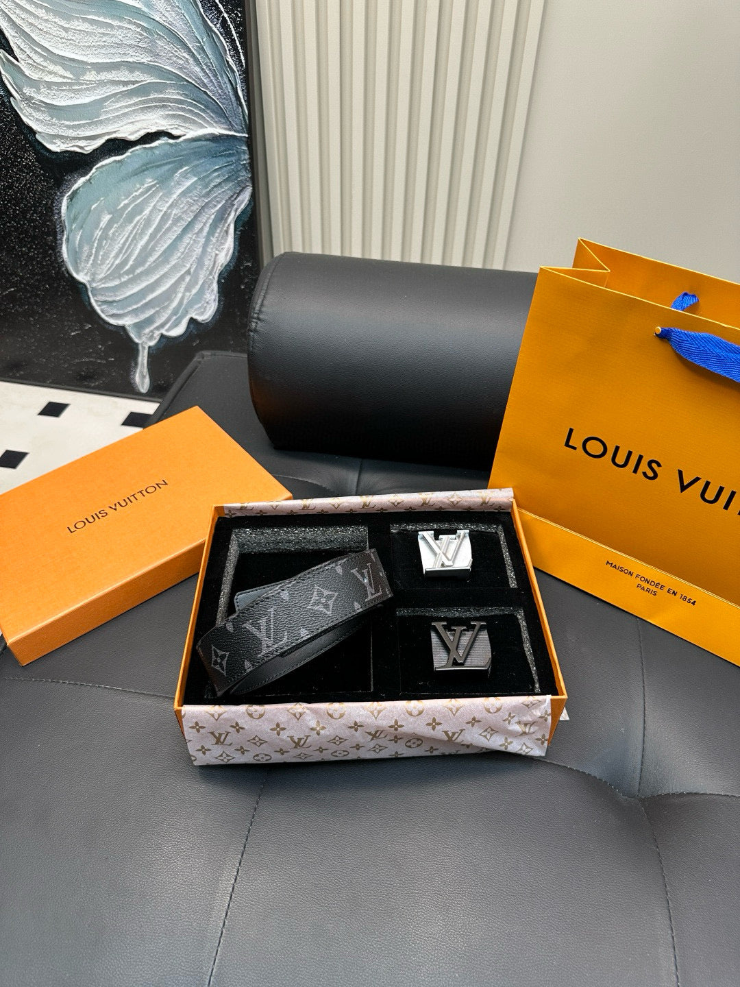 [Luxe]LV Silver and black double-buttoned suit