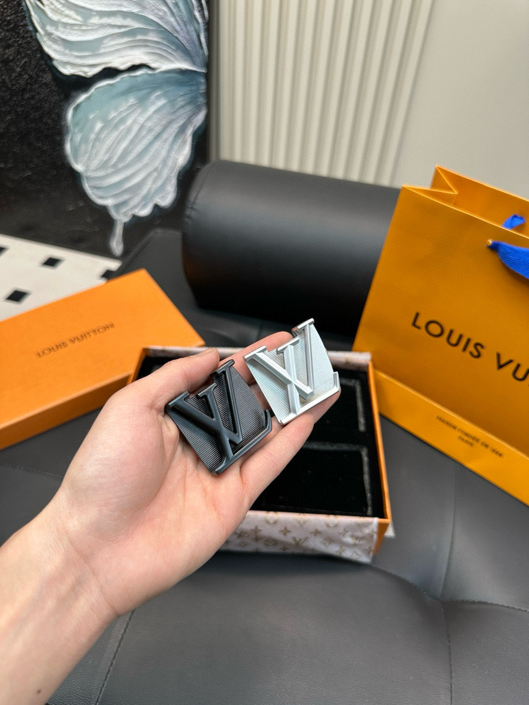[Luxe]LV Silver and black double-buttoned suit