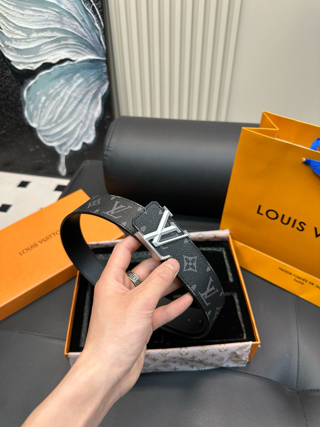 [Luxe]LV Silver and black double-buttoned suit