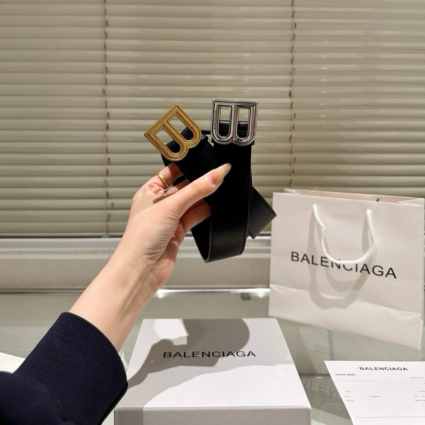 [Luxe]Balenciaga Fashionable fine-grained leather