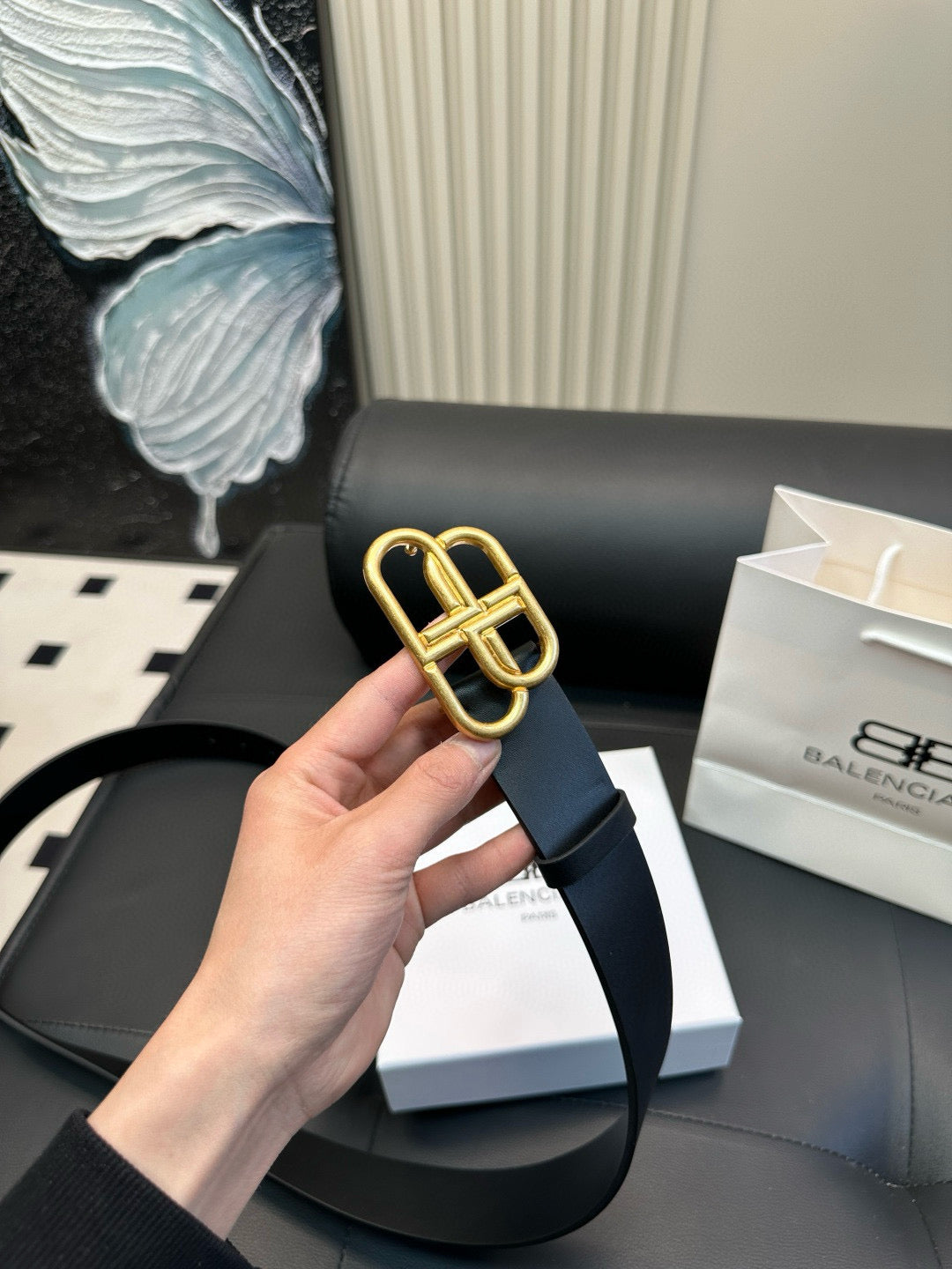 [Luxe]Balenciaga Fashionably simple style