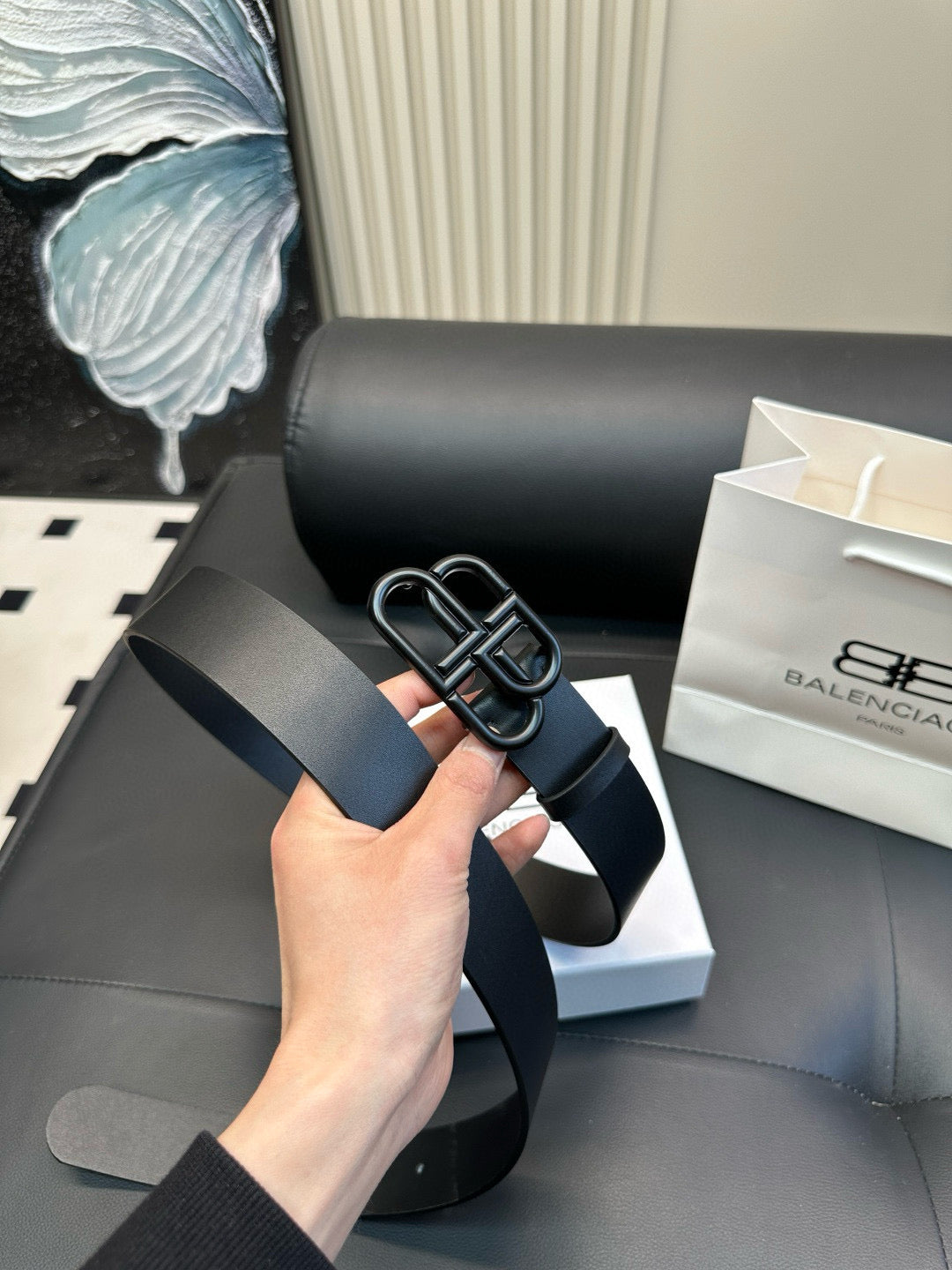 [Luxe]Balenciaga Fashionably simple style