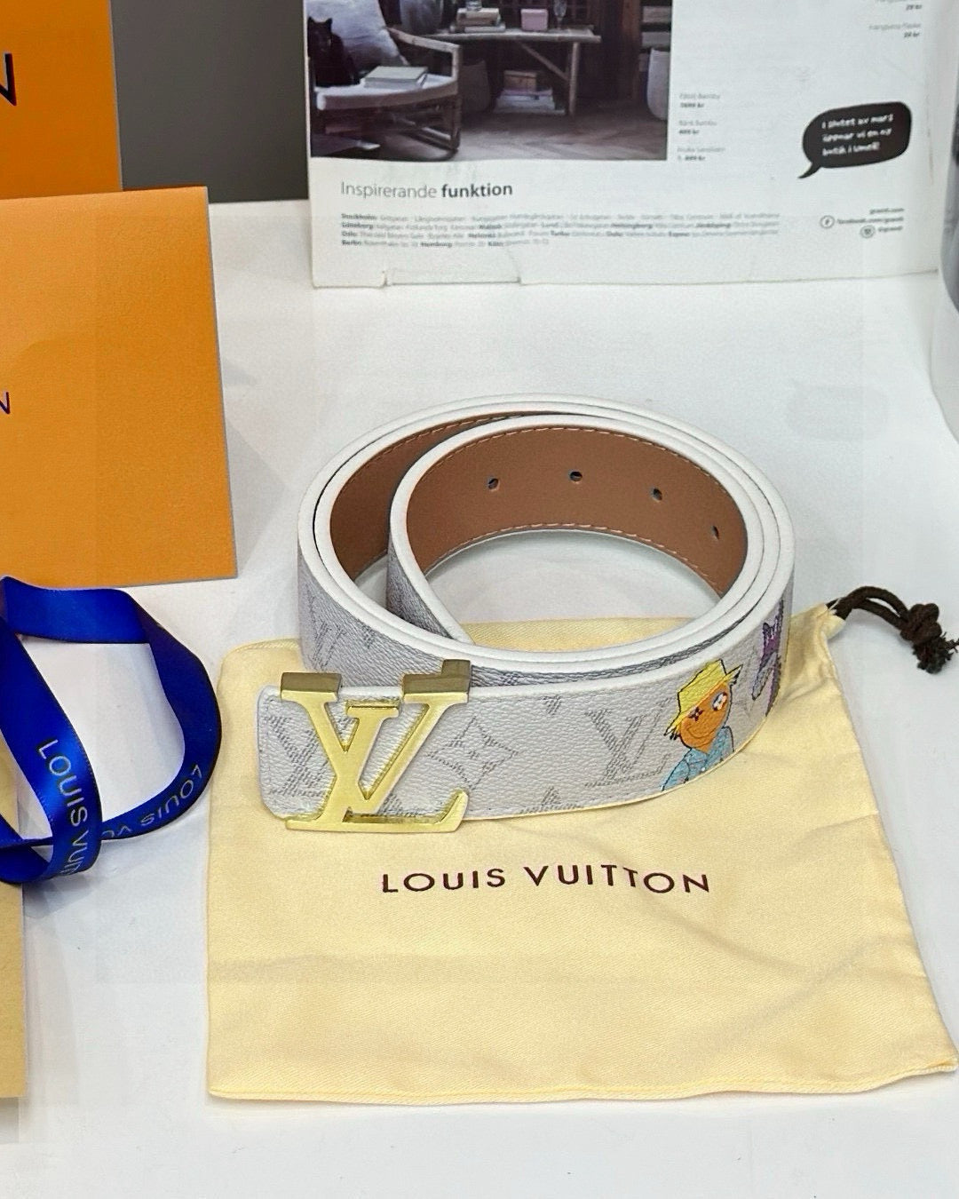 [Luxe]Lv White classic print with cartoon patterns