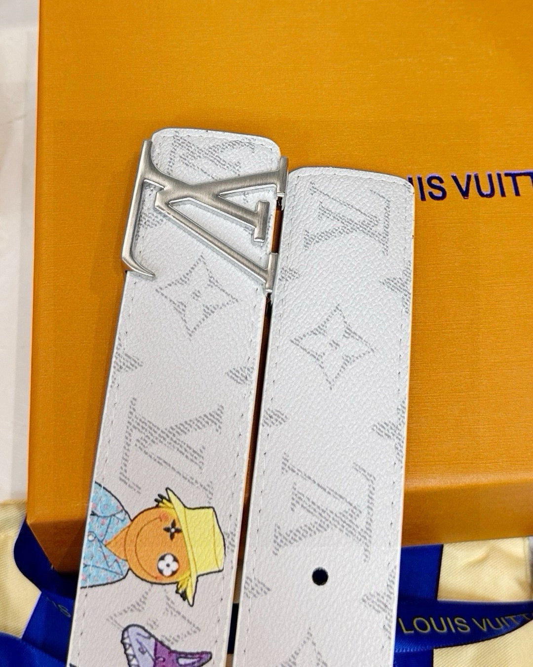 [Luxe]Lv White classic print with cartoon patterns （Silver）