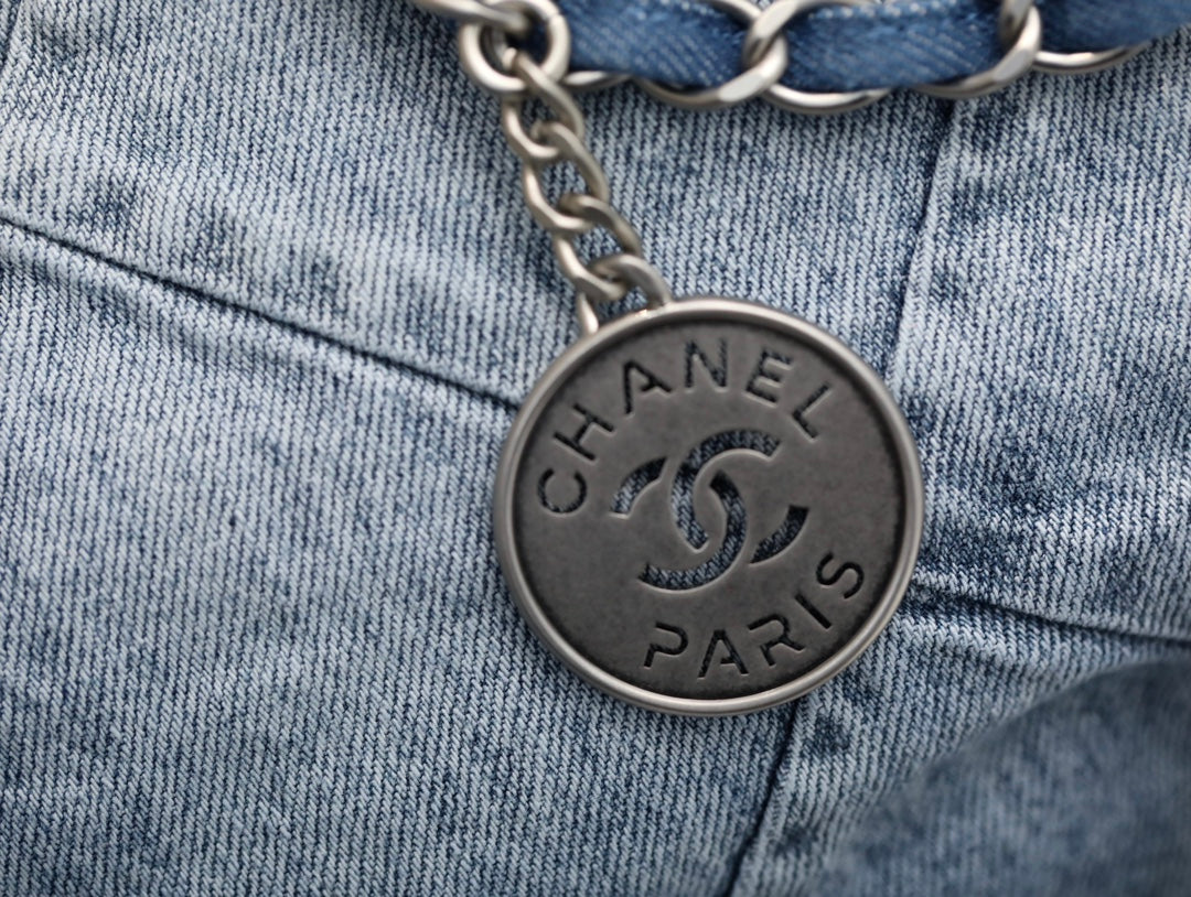 [Luxe]0528 Handbag Washed Denim & Silver-Tone Metal Light