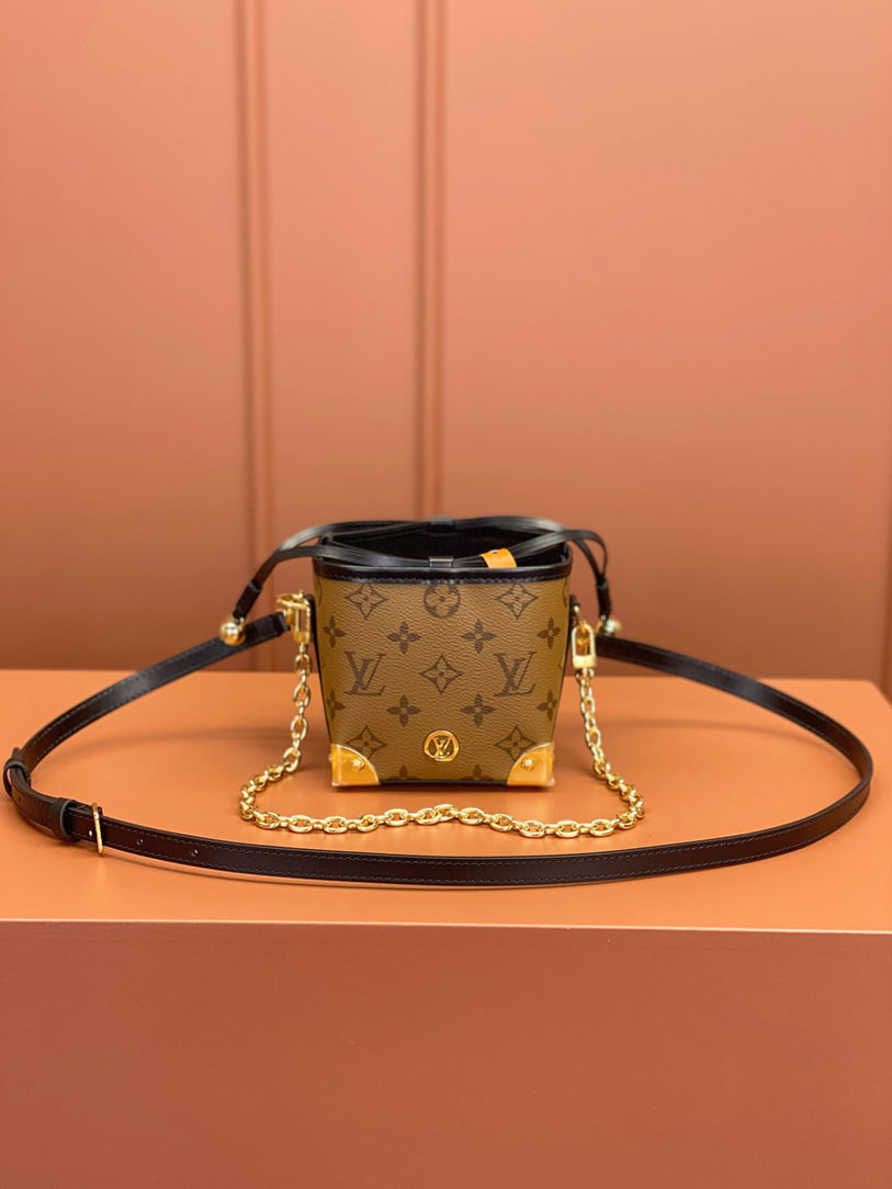 [Luxe]0528 Noé Purse Charms Monogram Reverse