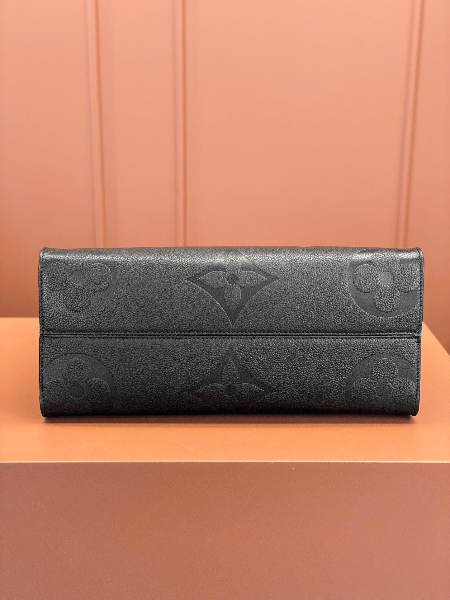 [Luxe]0528 OnTheGo MM Monogram Empreinte Leather
