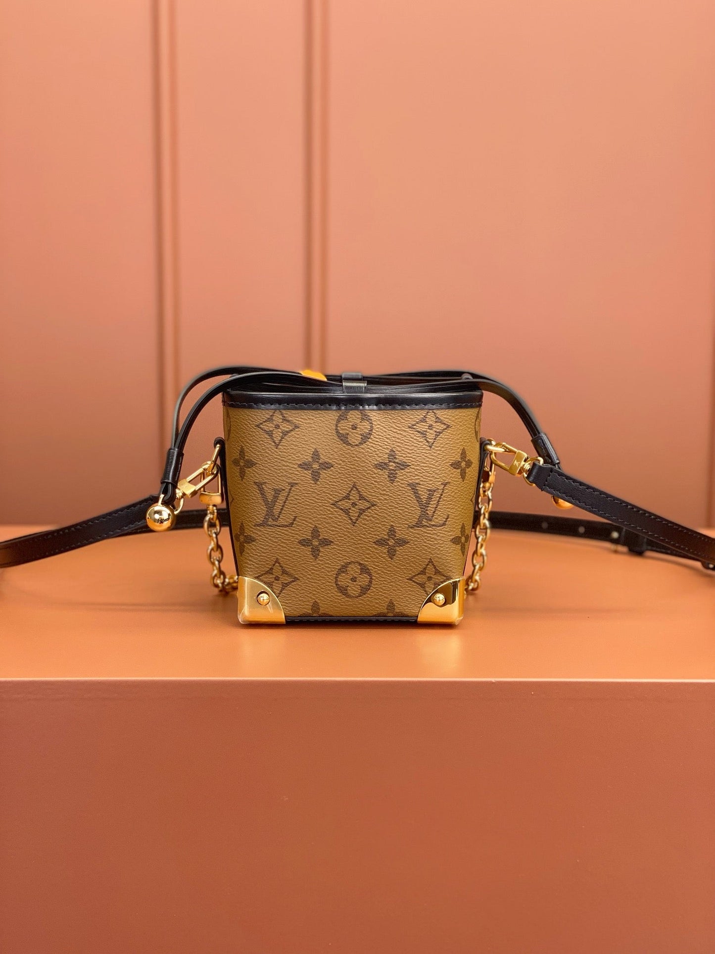 [Luxe]0528 Noé Purse Charms Monogram Reverse