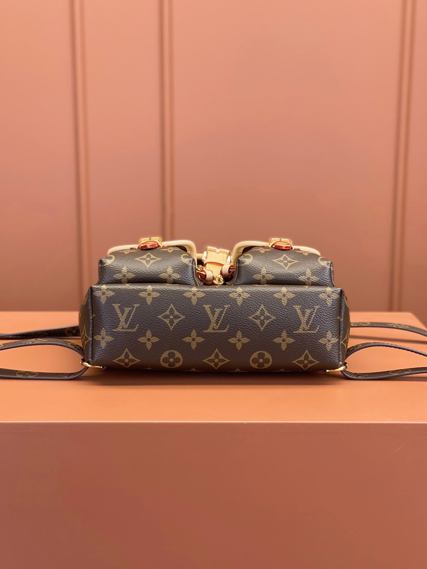 [Luxe]0528 Excursion PM Monogram Canvas